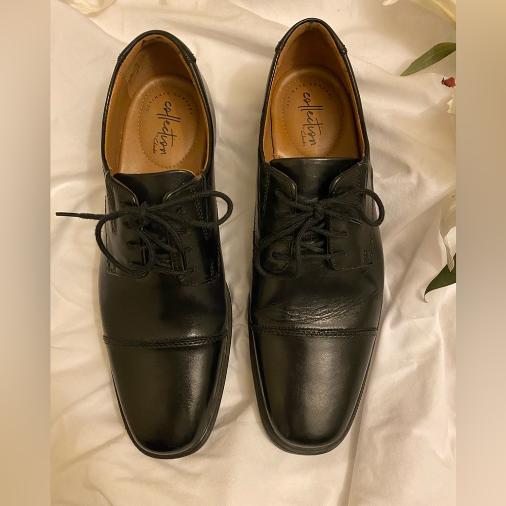 Collection by Clark’s. Men’s dress shoe. Size 9.5.